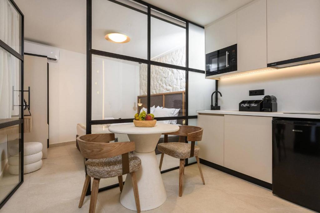 Fully equipped kitchen with dishwasher and coffee machine – Sentio Thassos