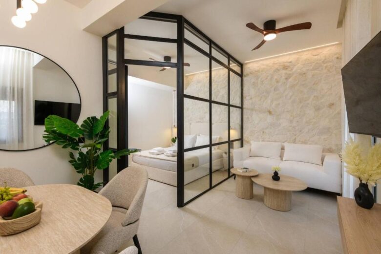 Comfortable queen-size bed – Sentio Thassos